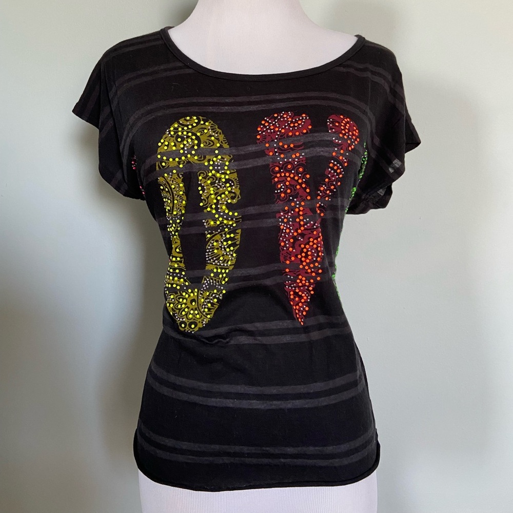 Delia LOVE Shirt